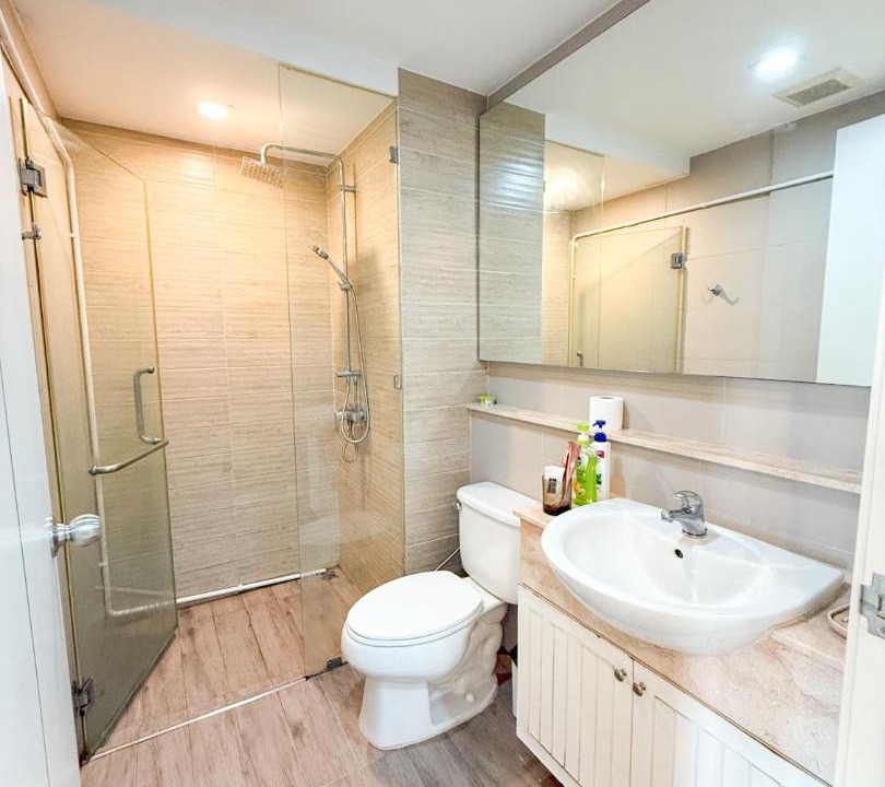 Photo of Bathroom in Saen Suk