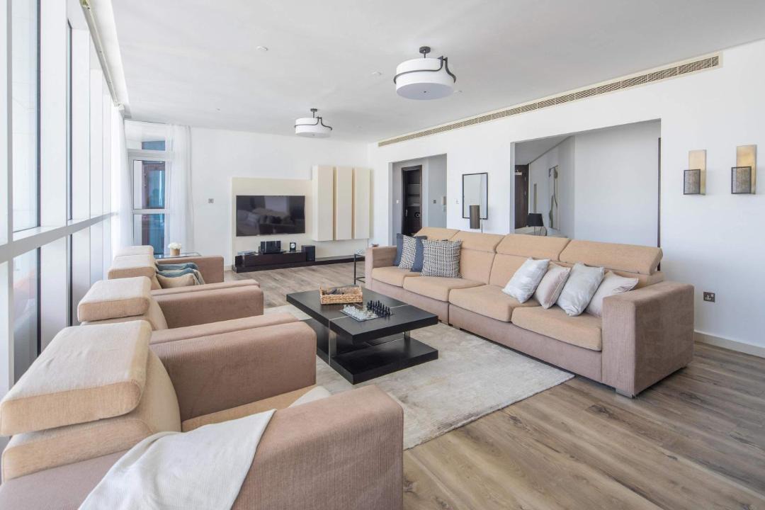 Photo of Livingroom in Trade Centre 1