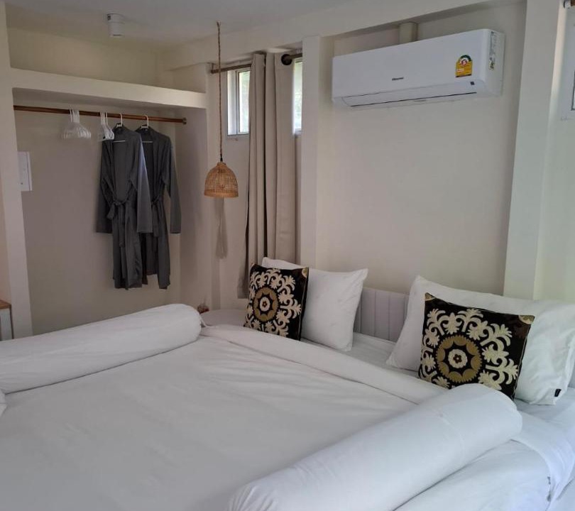 Photo of Bedroom in Wok Tum