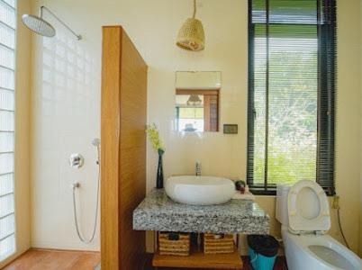 Photo of Bathroom in Laem Sing