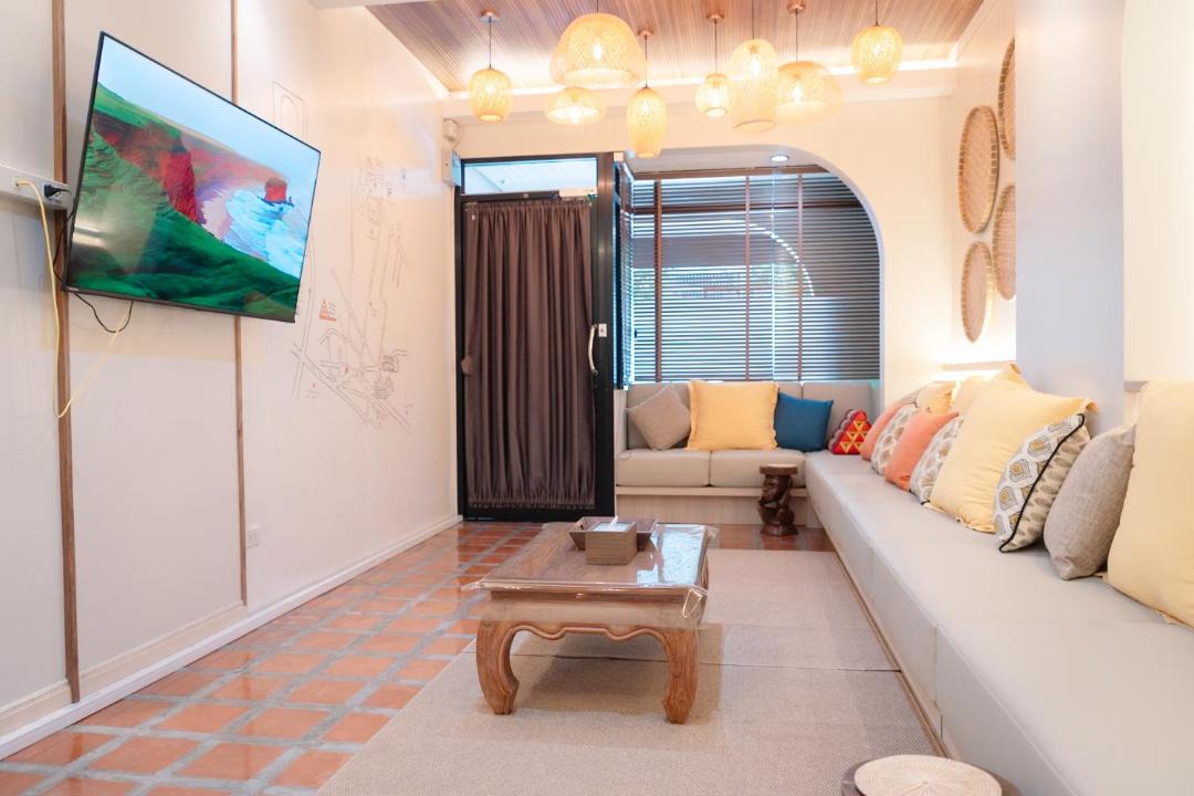 Photo of Livingroom in Khlong Toei