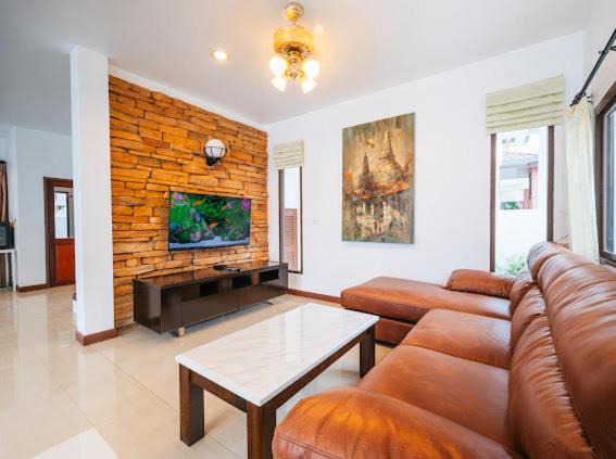 Photo of Livingroom in Nanai Road