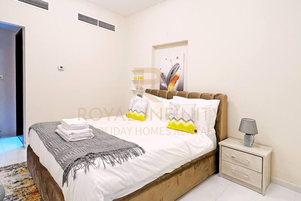 Photo of Bedroom in Mirdif
