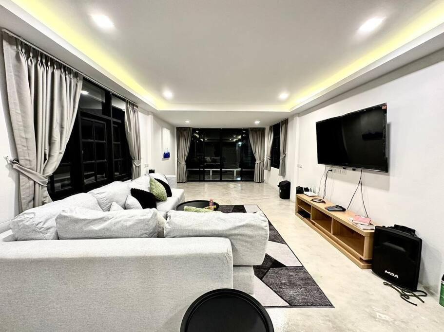 Photo of Livingroom in Hua Mak