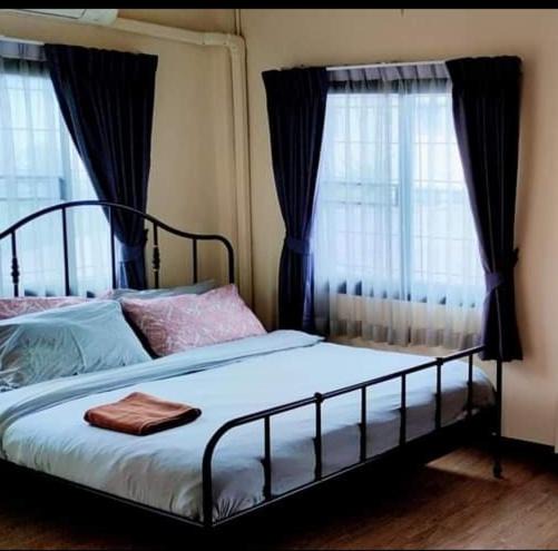 Photo of Bedroom in Yan Nawa