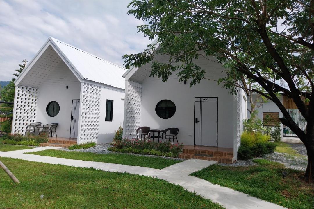 Photo of Buildings in Si Racha