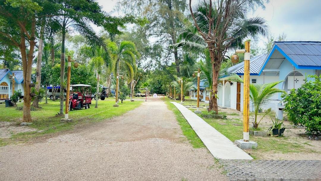 Photo of Buildings in Khlong Hat