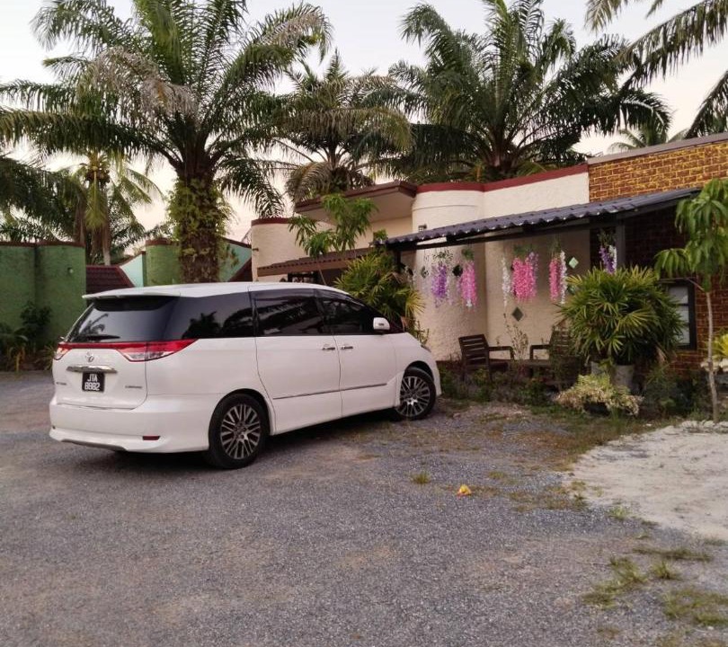 Photo of Buildings in Pak Nam