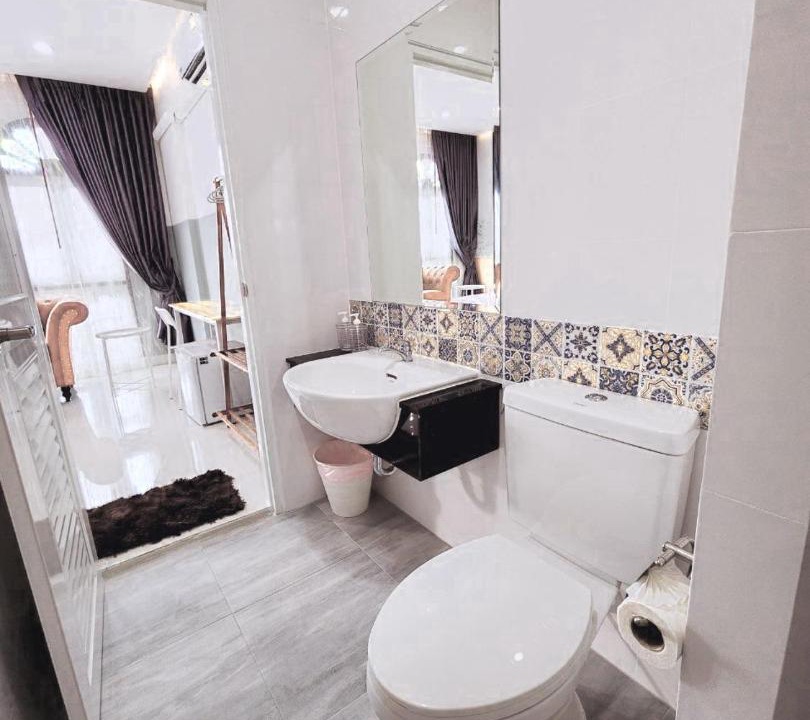 Photo of Bathroom in Koh Kaew