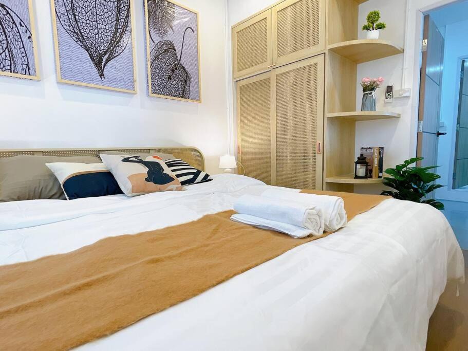 Photo of Bedroom in Talat Yot
