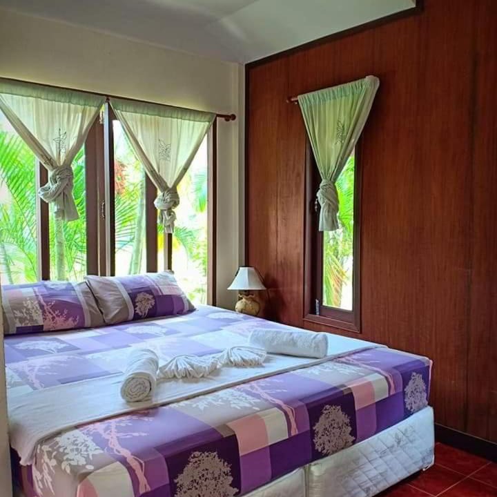 Photo of Bedroom in Haad Yao