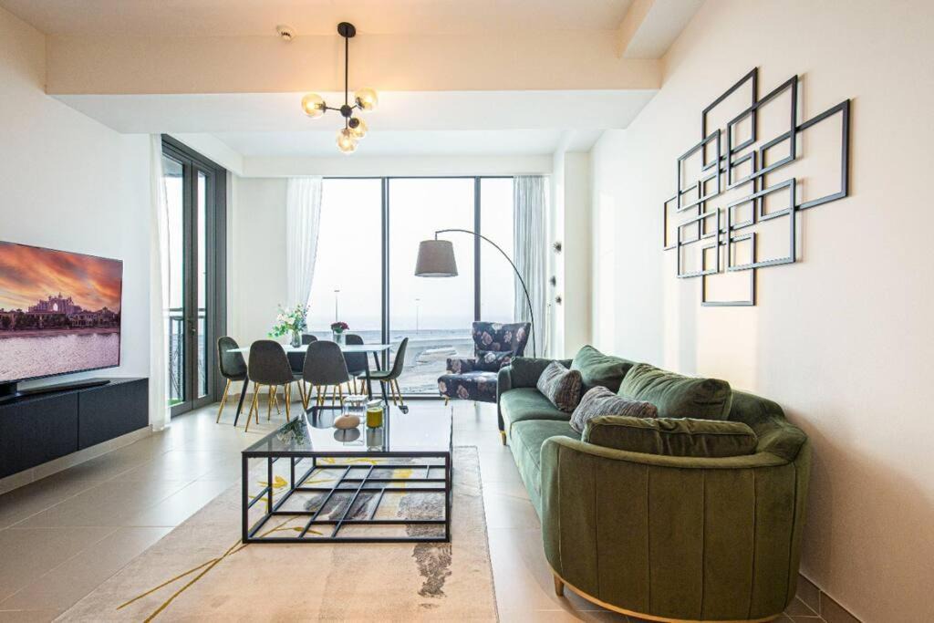Photo of Livingroom in Al Sufouh 2
