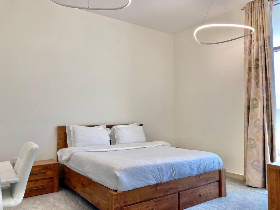 Photo of Bedroom in Discovery Gardens