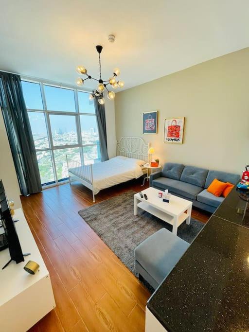 Photo of Livingroom in Jumeirah Village Triangle