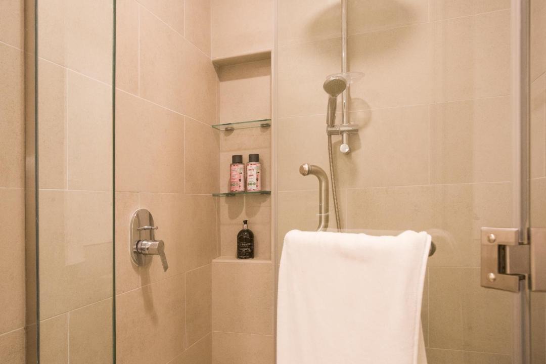 Photo of Bathroom in Umm Suqeim 3