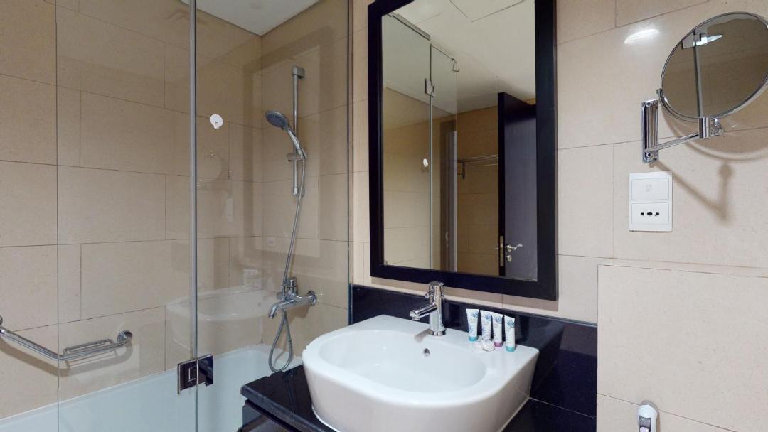 Photo of Bathroom in Jumeirah Lake Towers