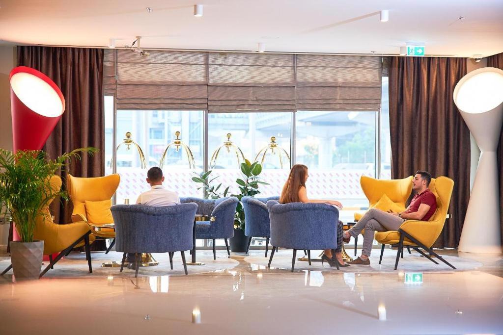 Photo of Livingroom in Barsha Heights