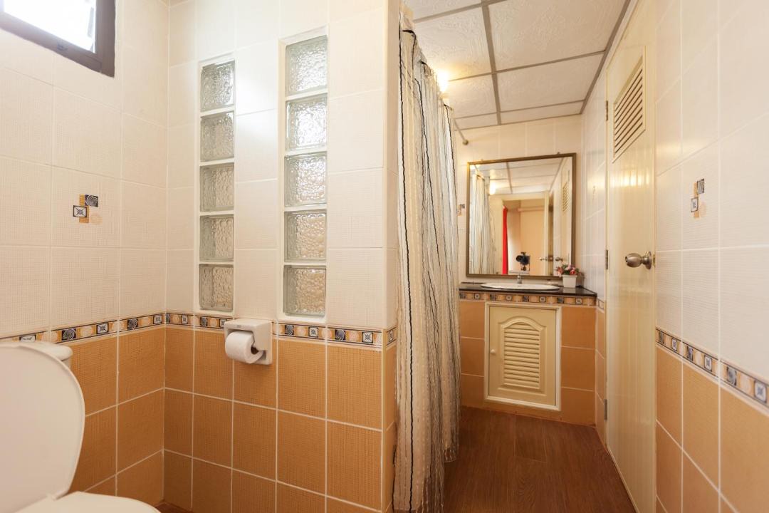 Photo of Bathroom in Ramkhamhaeng