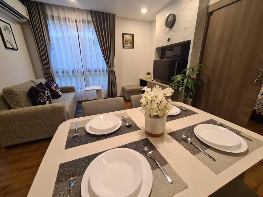 Photo of Livingroom in Tha Thaewawong