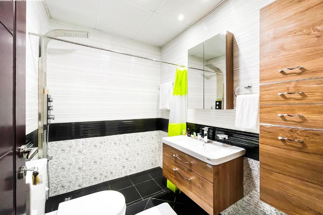 Photo of Bathroom in Discovery Gardens