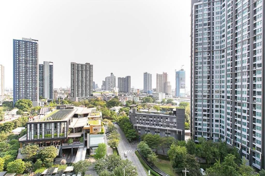 Photo of Buildings in Phra Khanong Nuea