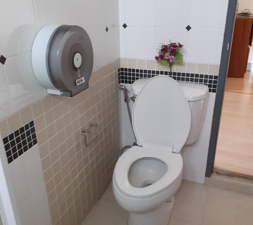 Photo of Bathroom in Thanon Phetchaburi