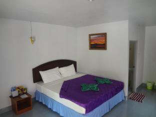 Photo of Bedroom in Nuea Khlong