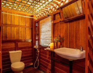 Photo of Bathroom in Tha Sao