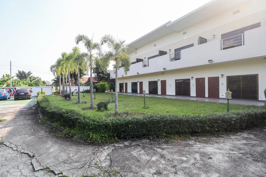 Photo of Others in Saraphi