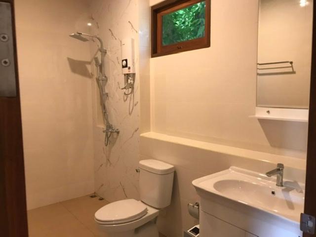 Photo of Bathroom in Maret