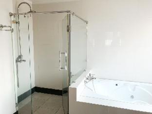 Photo of Bathroom in Asoke