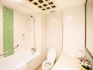 Photo of Bathroom in Yan Nawa