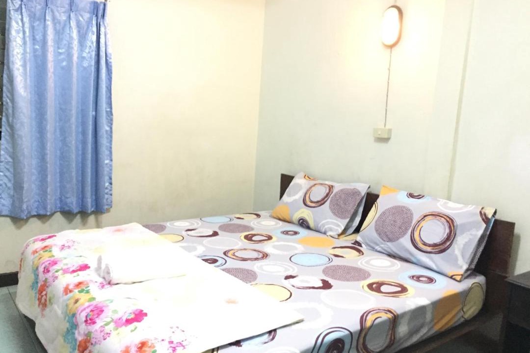 Photo of Bedroom in Wat Bowon Niwet