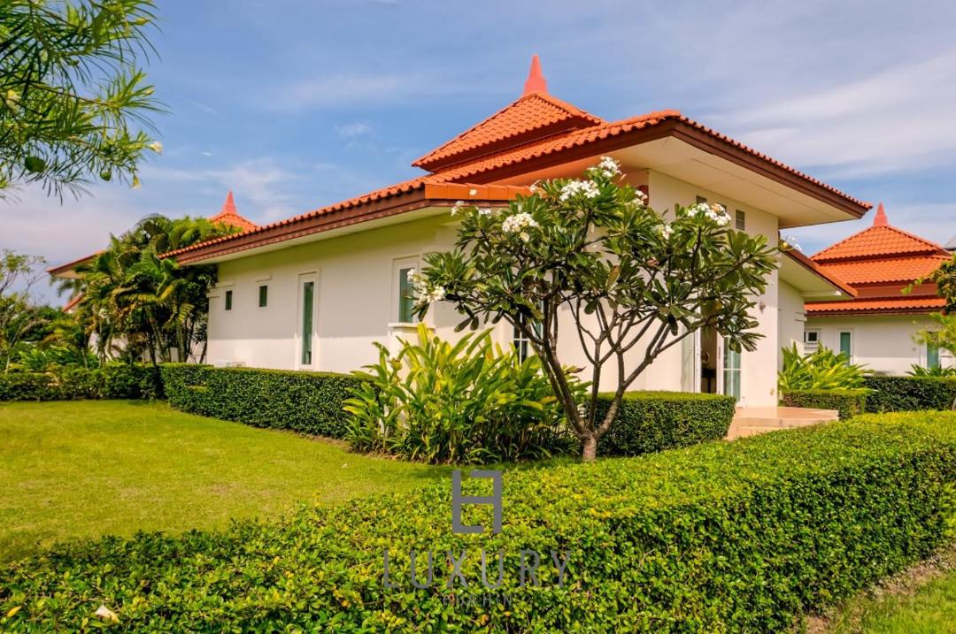 Photo of Buildings in Nong Kae