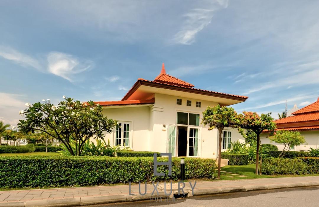 Photo of Buildings in Nong Kae