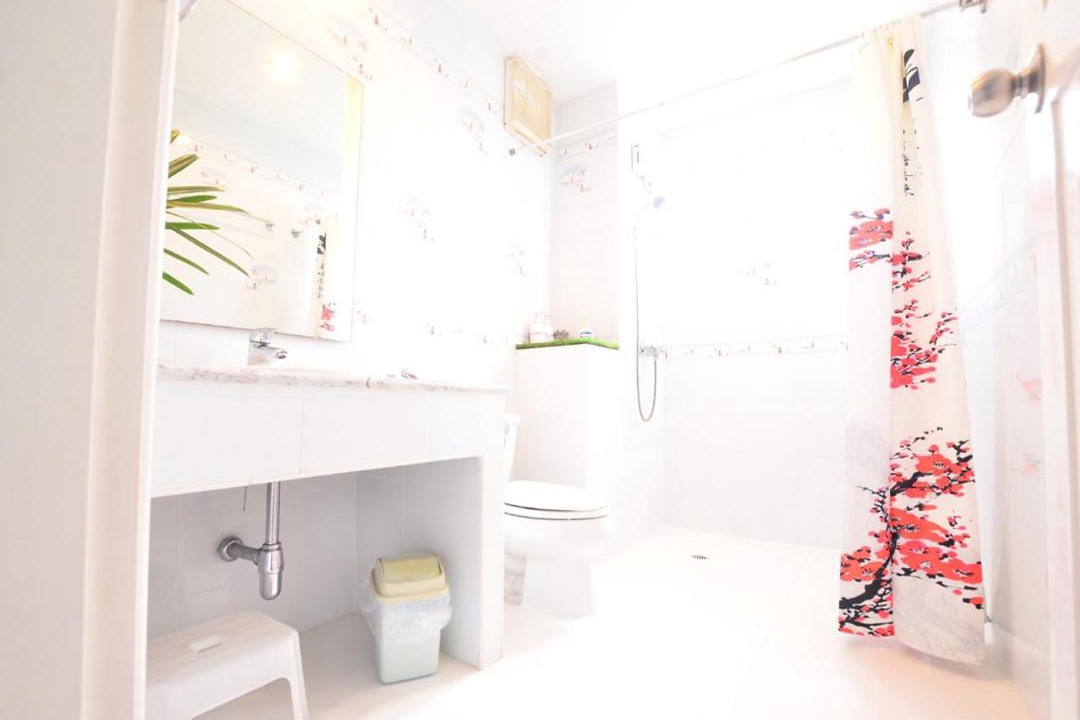 Photo of Bathroom in Din Daeng