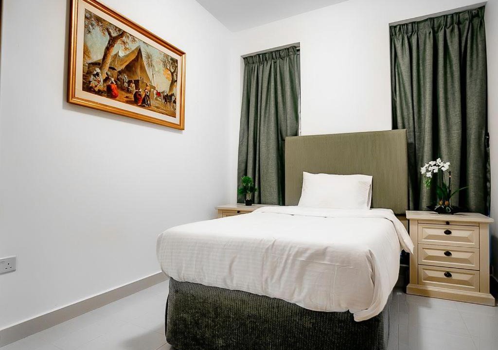 Photo of Bedroom in Trade Center