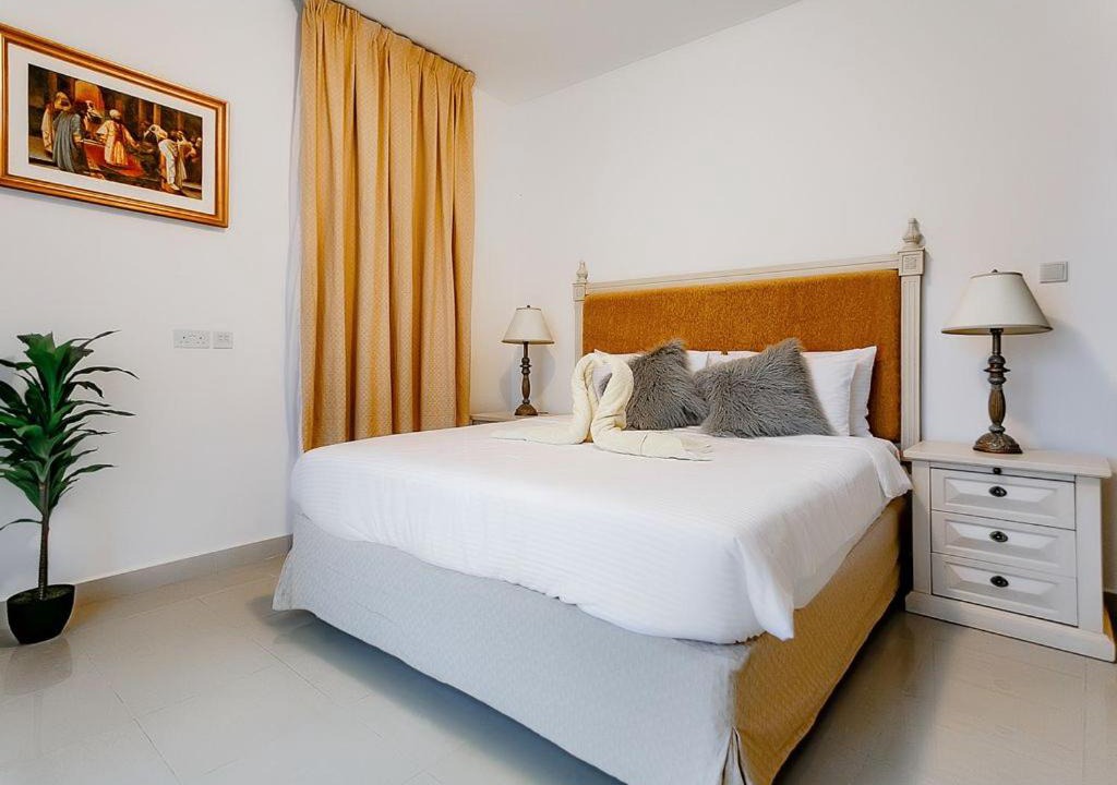 Photo of Bedroom in Trade Center