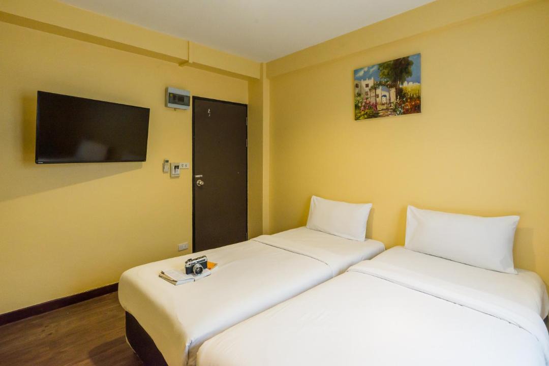 Photo of Bedroom in Samsen Nok