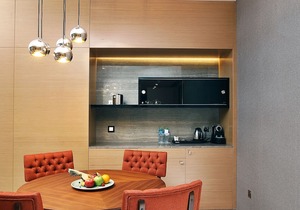Grand Cosmopolitan Hotel