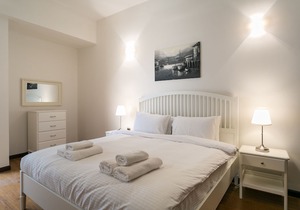 Walking Distance from Mall of the Emirates!
