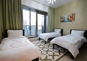 2BR Stunning Marina View Sparkle Tower