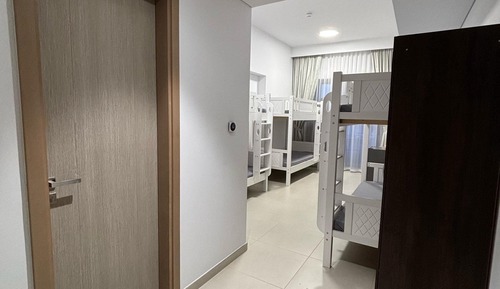 Executive Shared Dormitory, Mixed Dorm