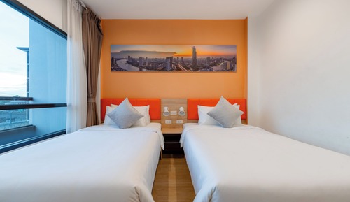 Standard Twin Room