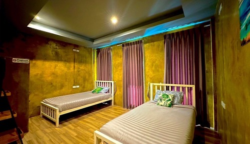 Double or Twin Room, Mixed Dorm, Non Smoking, Courtyard View
