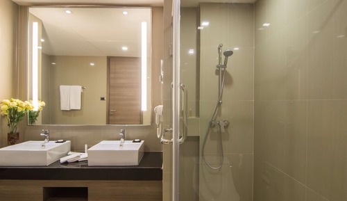 Suite, Multiple Beds, Non Smoking, City View