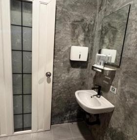Queen Room with Shared Bathroom