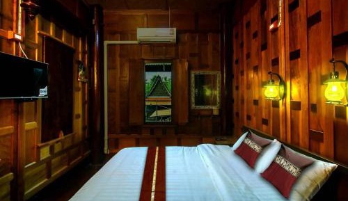 Superior Deluxe Double or Twin Room 