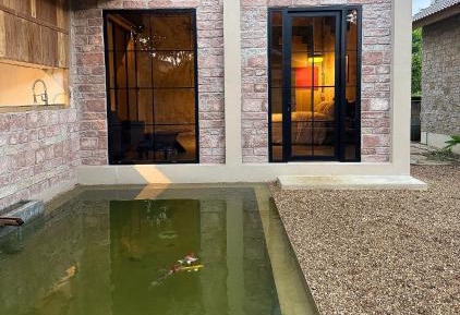 Studio with Garden View