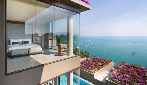 Three-Bedroom Executive Villa with Sea View